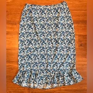 Size 10 Christine & Banks skirt. Cottage, garden, coastal with ruffle hem.